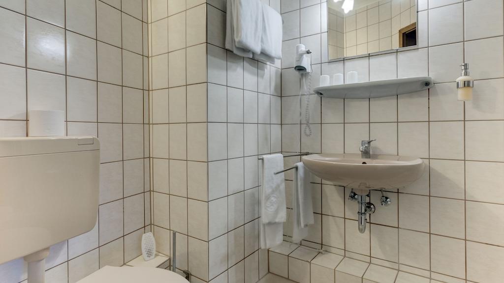 Hotel Luitpold Landshut Ruang foto