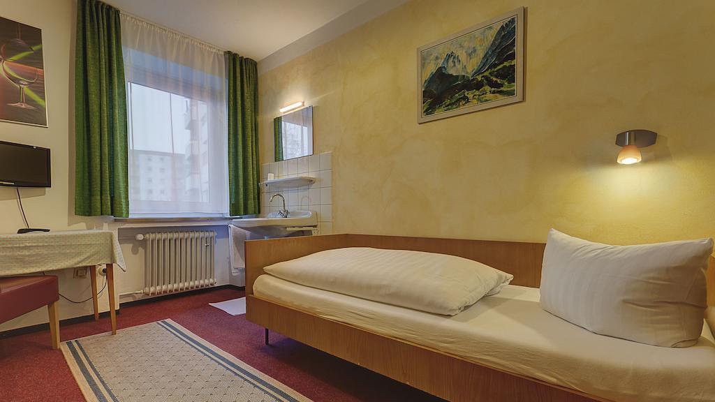 Hotel Luitpold Landshut Ruang foto