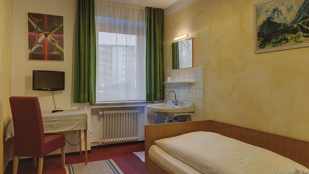 Hotel Luitpold Landshut Ruang foto